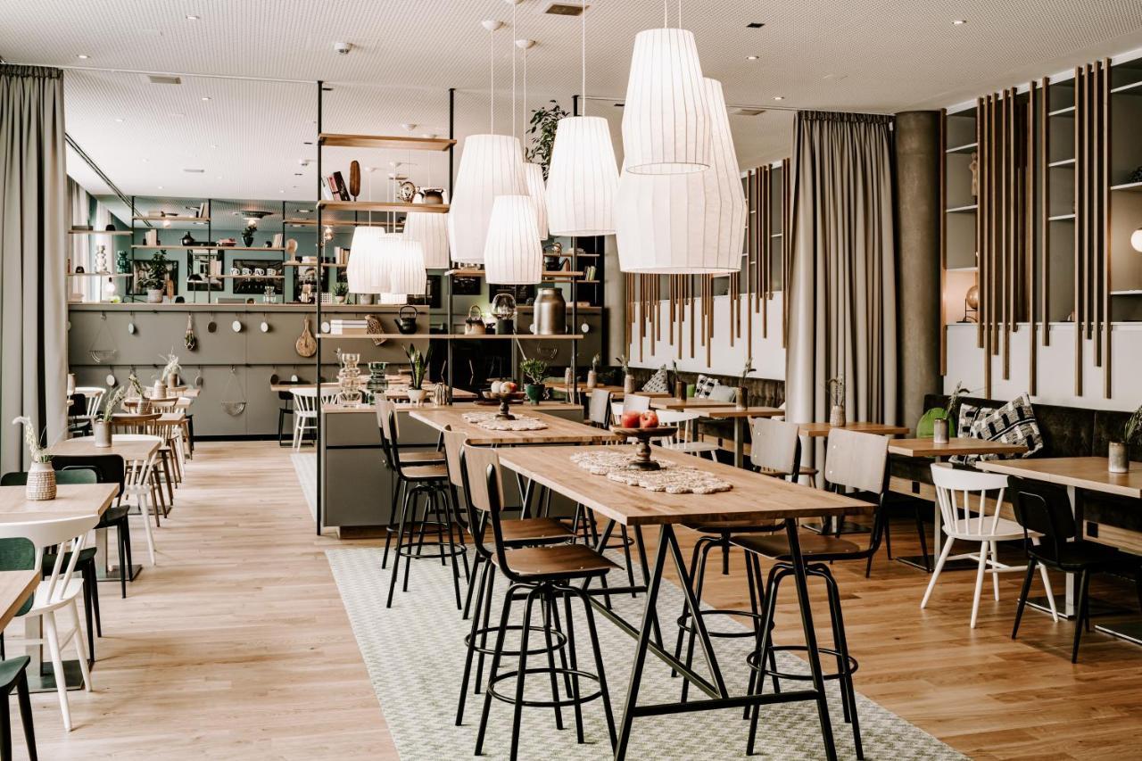 Vienna House Easy By Wyndham Stuttgart Hotel Екстериор снимка