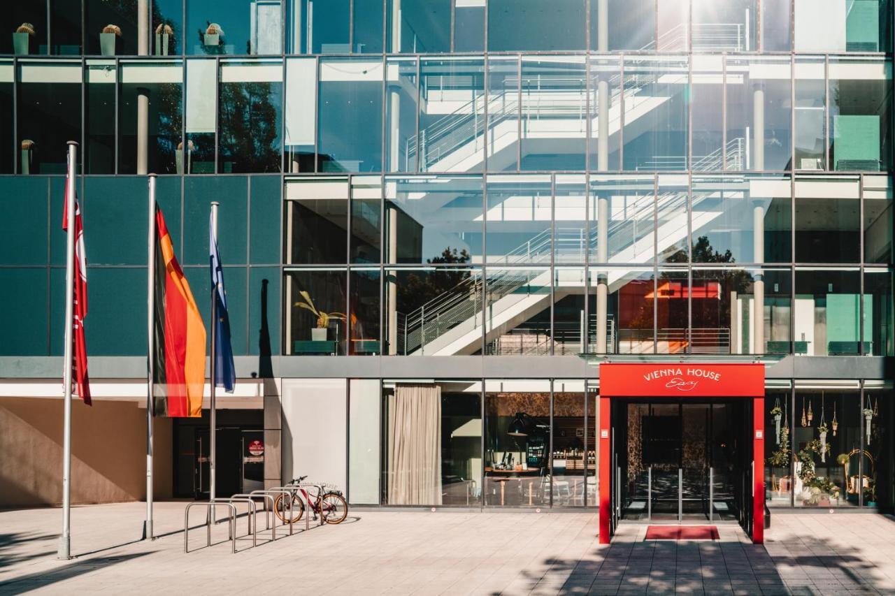 Vienna House Easy By Wyndham Stuttgart Hotel Екстериор снимка