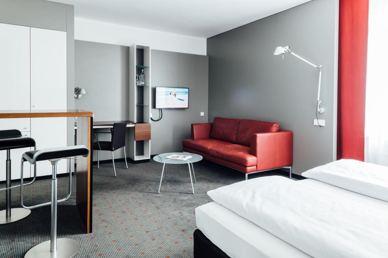 Vienna House Easy By Wyndham Stuttgart Hotel Екстериор снимка