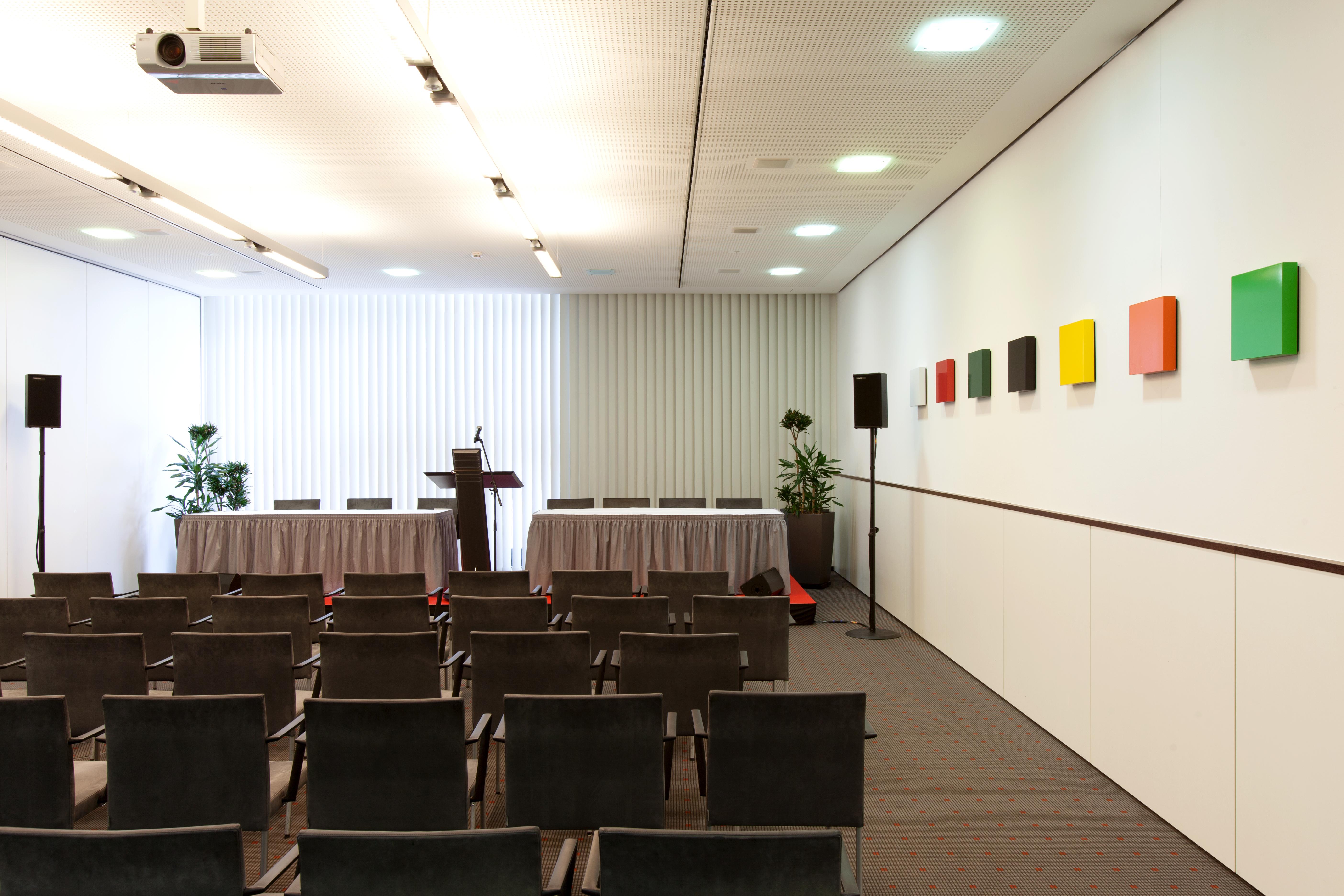 Vienna House Easy By Wyndham Stuttgart Hotel Екстериор снимка