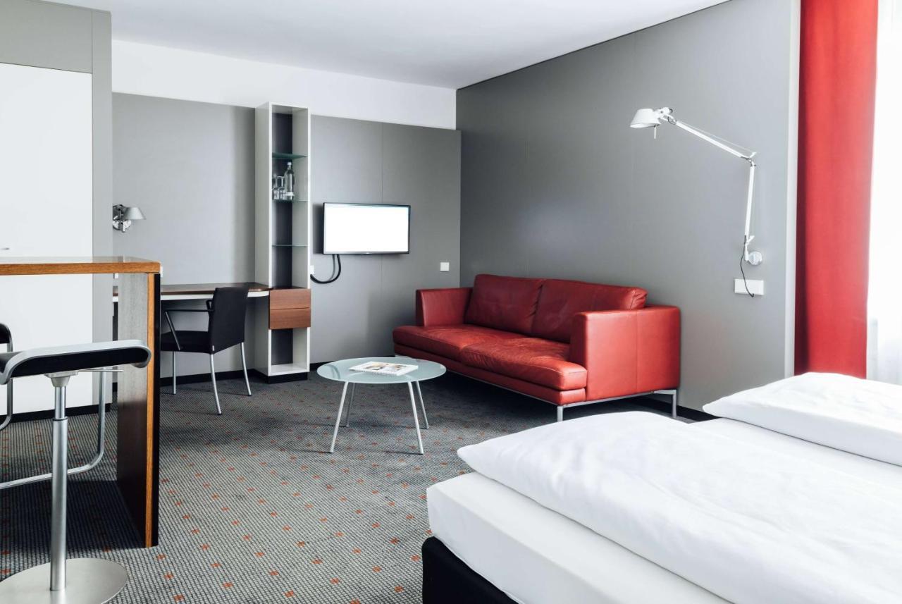 Vienna House Easy By Wyndham Stuttgart Hotel Екстериор снимка